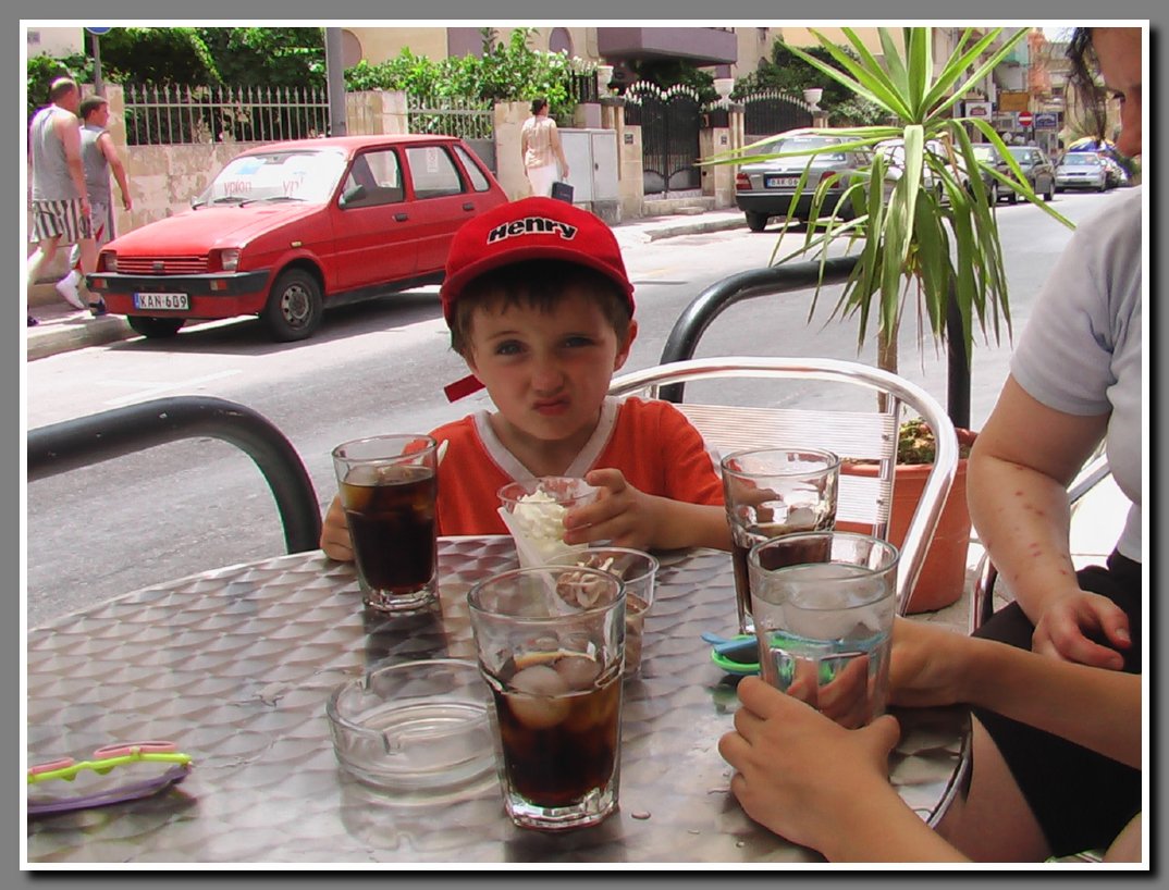 Holiday 001
